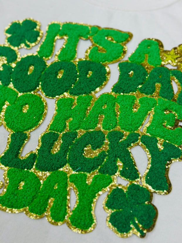 ILTEX Apparel Chenille Patches CP1068 - 'Its a Good Day to Have a Luck Day' Chenille Patch